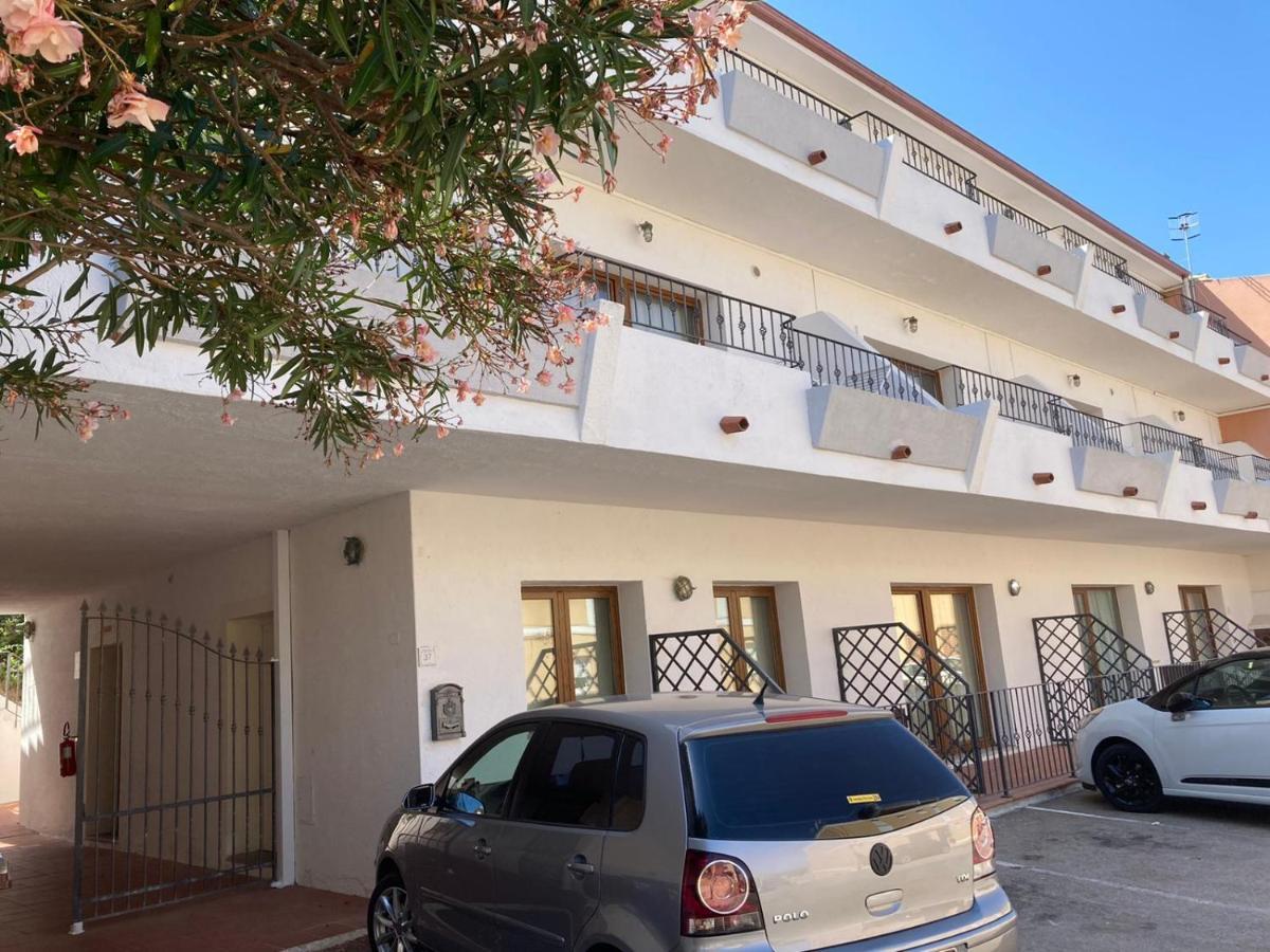 Le Gemme Di Mirto Aparthotel Palau Exterior photo